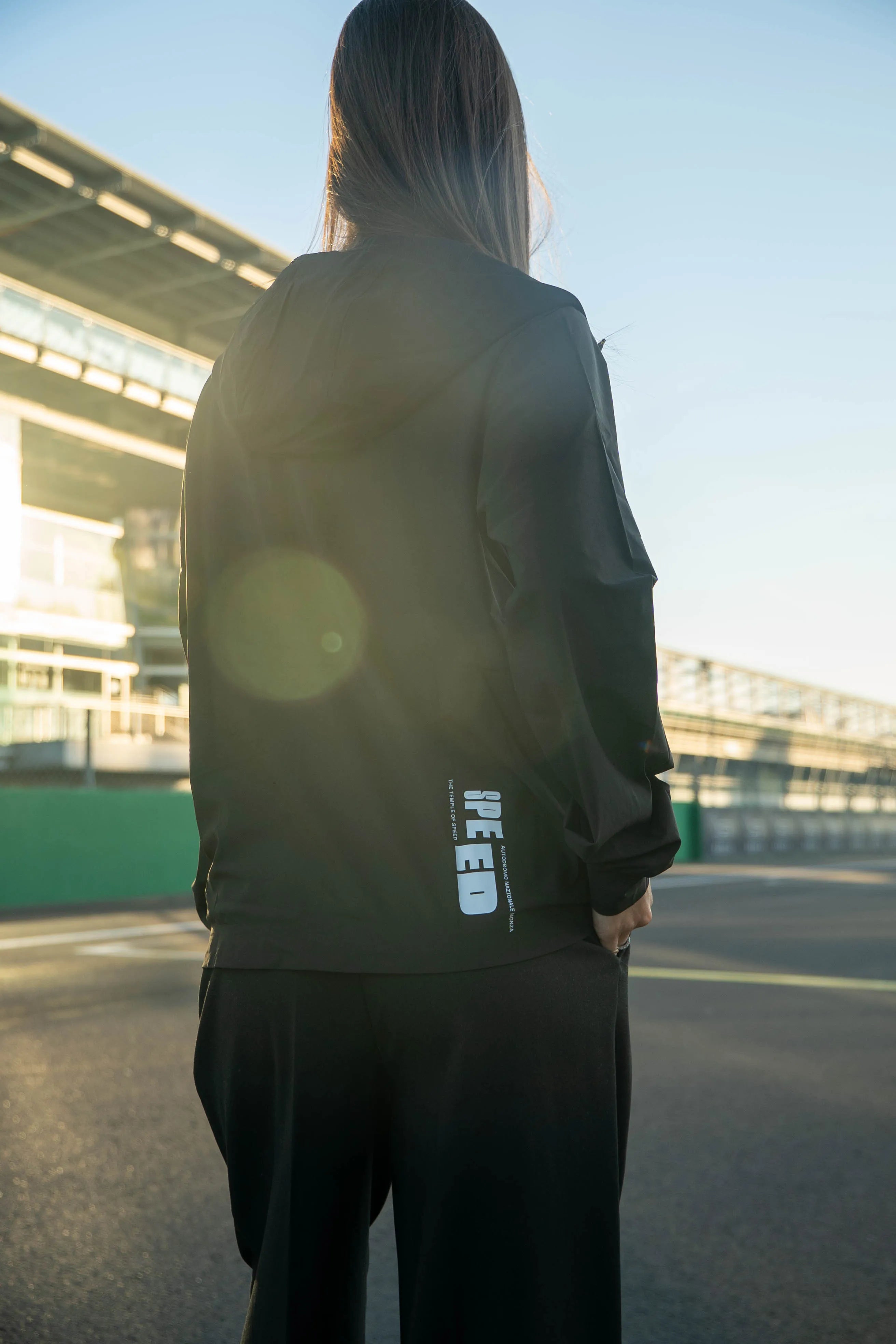 GIACCA LEGGERA WATER REPELLENT “THE TEMPLE OF SPEED” - NERA