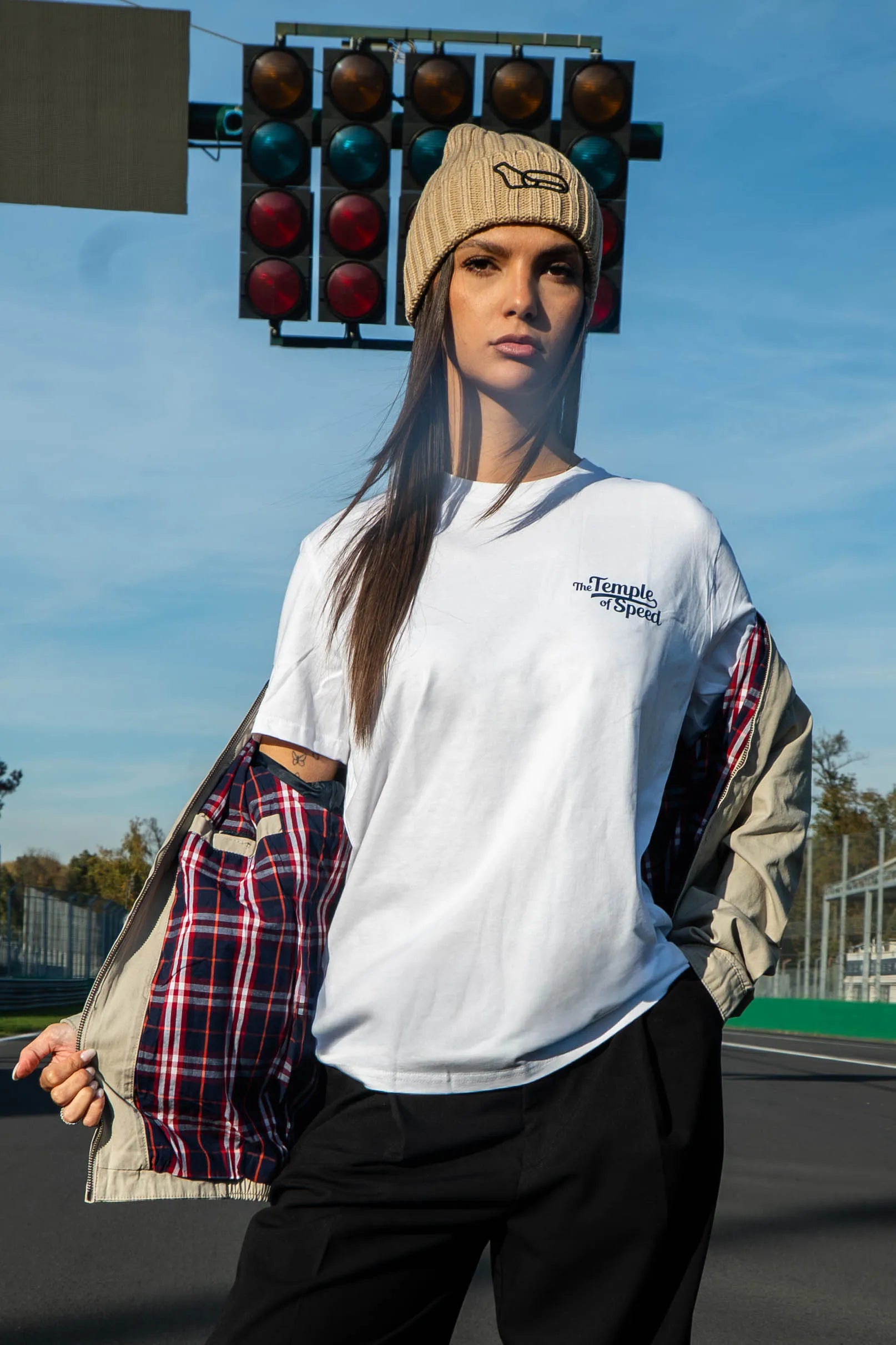 BEANIE WITH TRACK LAYOUT - BEIGE