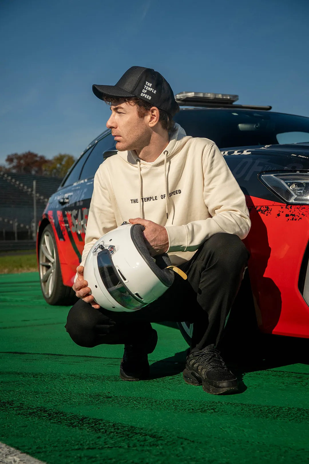 FELPA "THE TEMPLE OF SPEED" - BEIGE